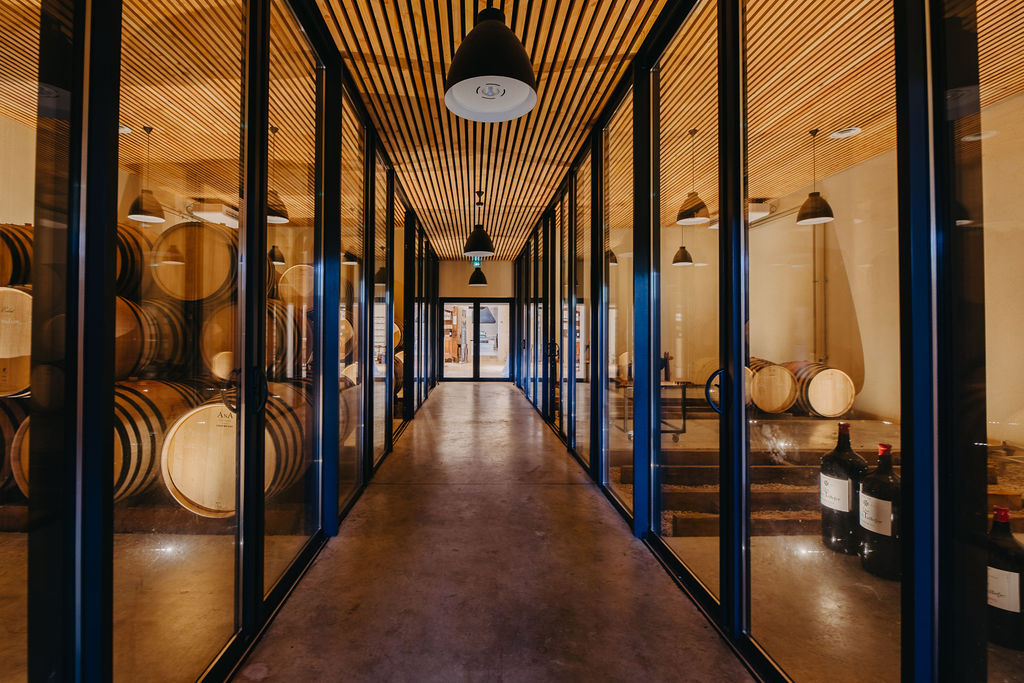 ©MySweetMadeleine-Photographe-VignoblesRobin-intérieur-2023(43) Chai Barriques