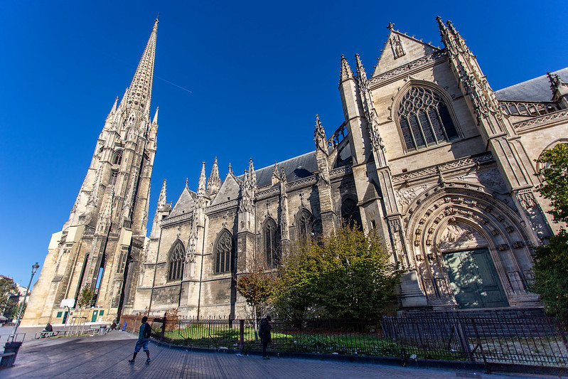 Basilique et flèche Saint-Michel