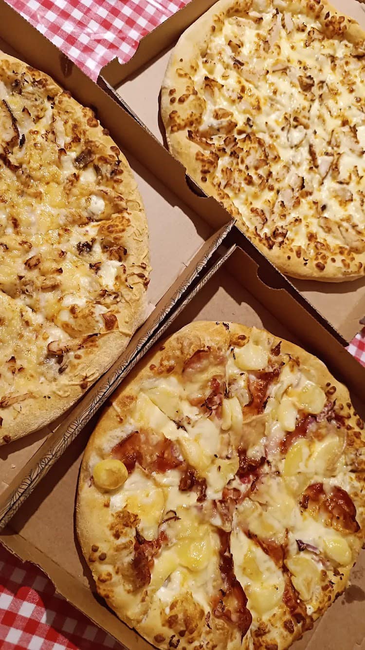 Aazam Pizza
