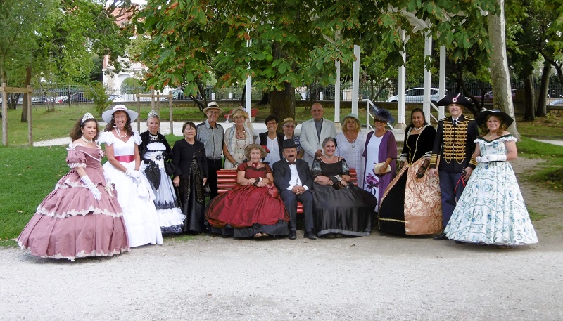 Visite guidée de la ville d’hiver en costume d’époque