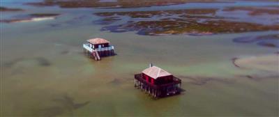 Cabanes tchanquées et île aux oiseaux vue aérienne