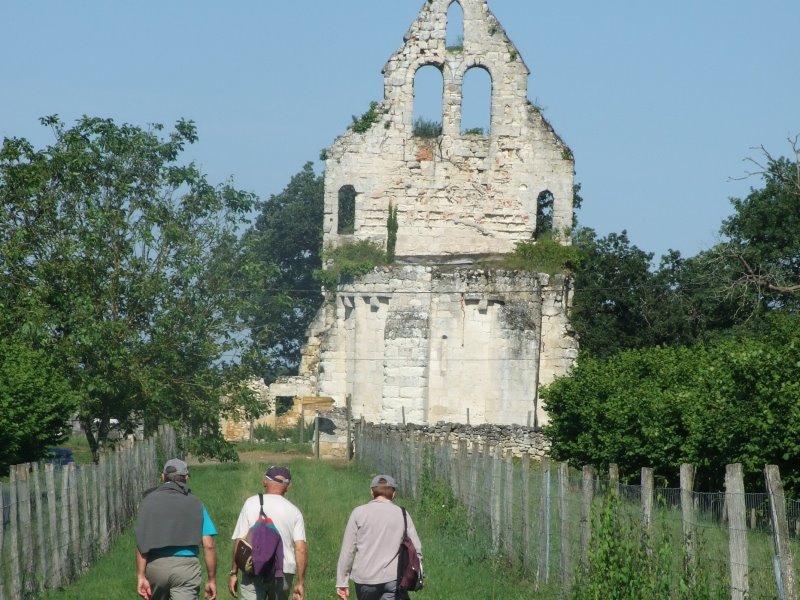 Ruines de l'église Saint-Jean-Baptiste d'Auzac