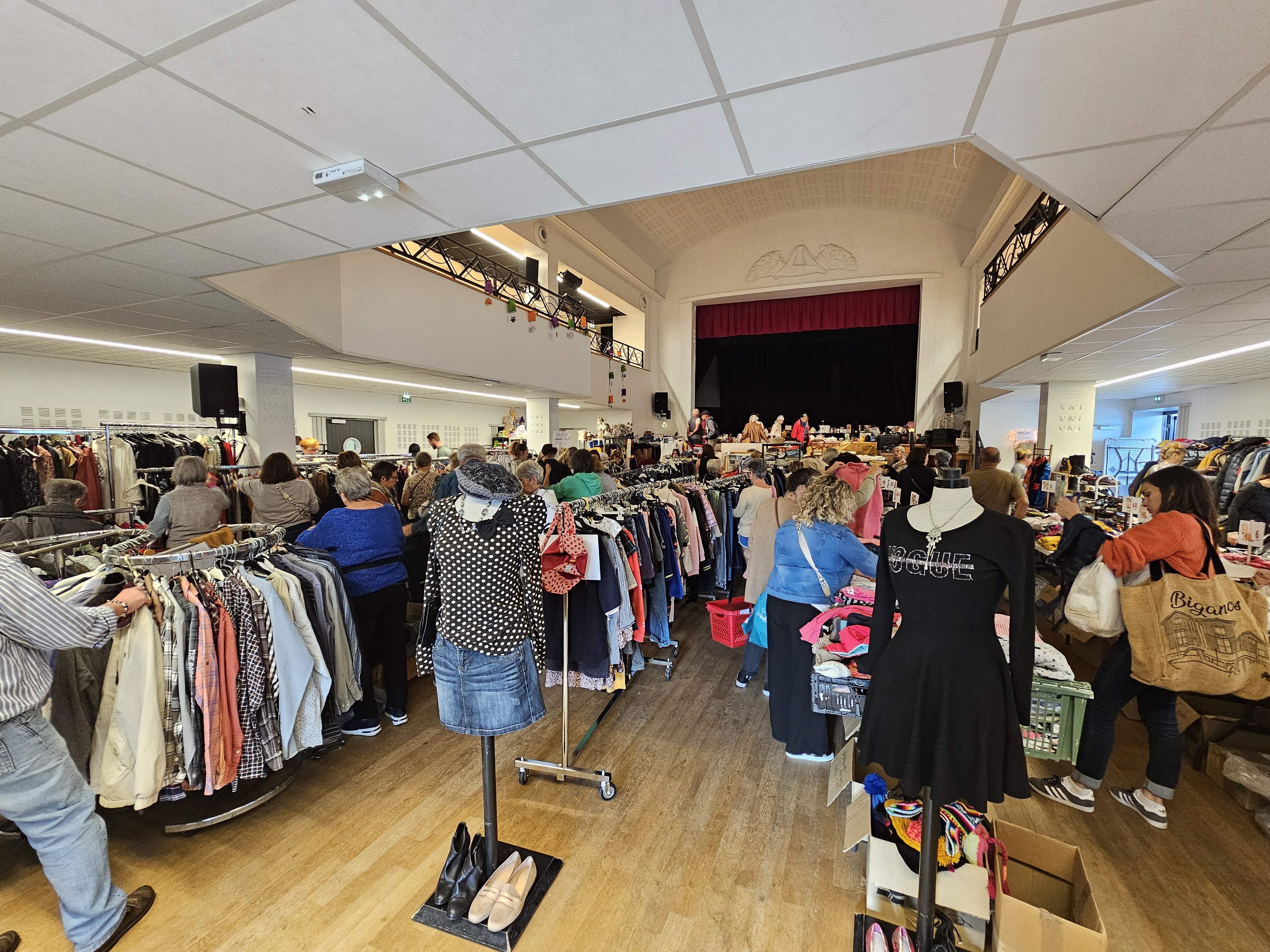 Grande Braderie de printemps de l&rsquo;Entraide teichoise.