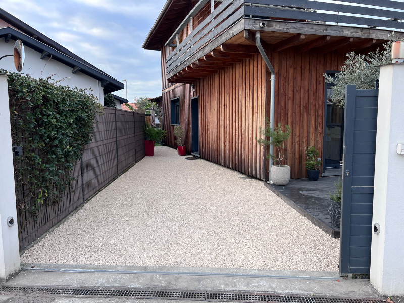 La Cabane de LAM - Allée Parking