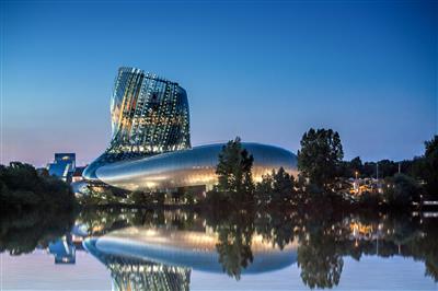 La Cité du Vin reflets 1 @ Axelferis
