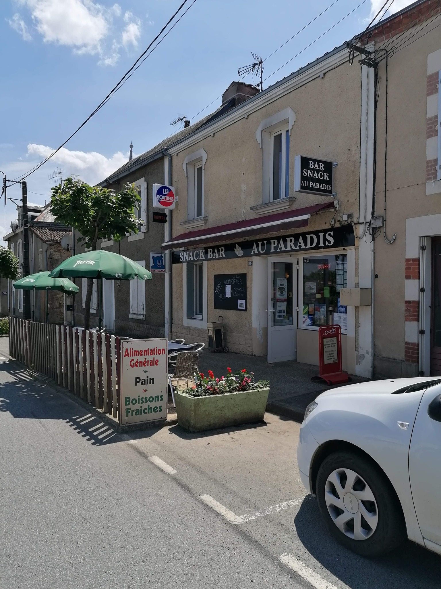 Au Paradis