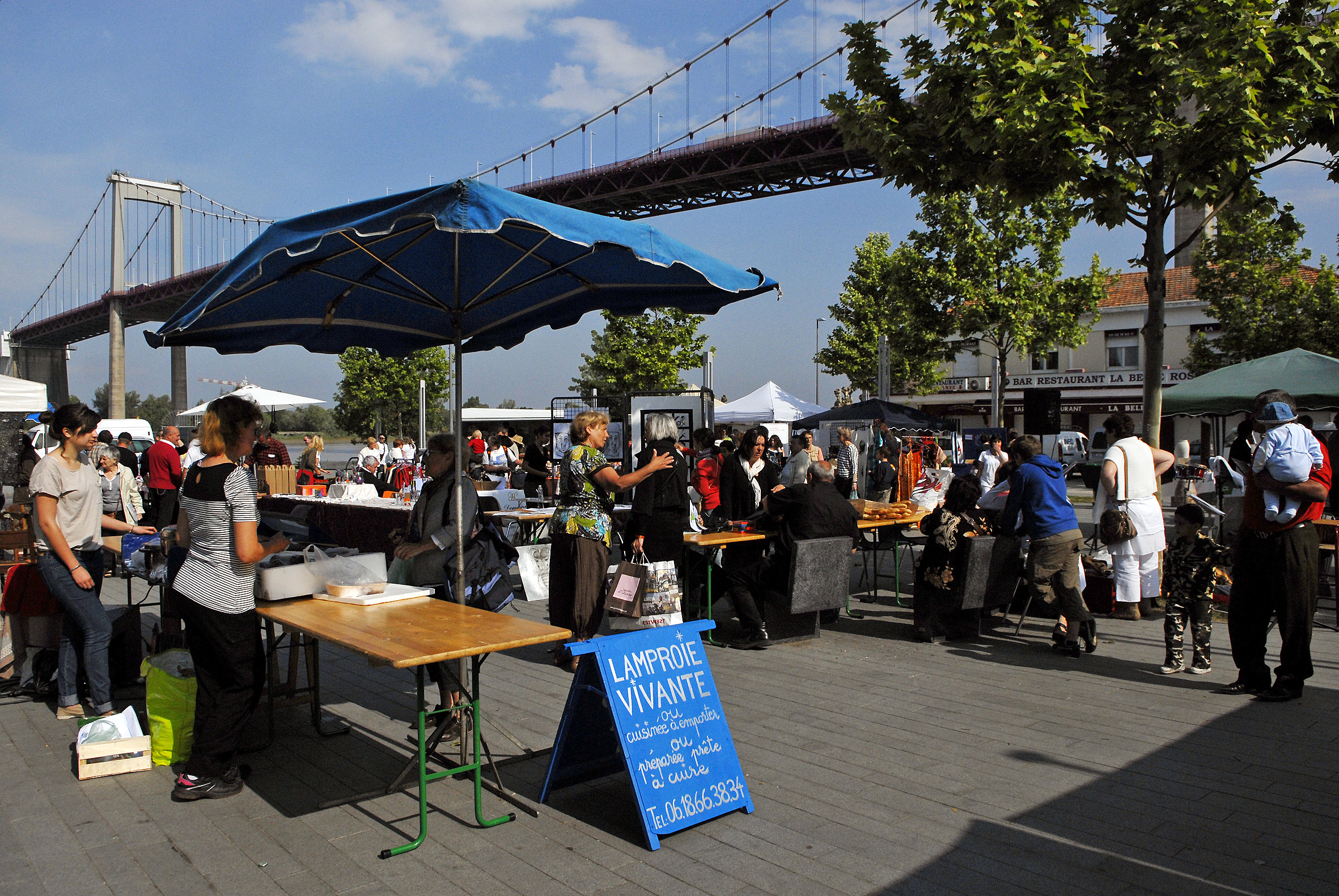 Marché Place Magendie et