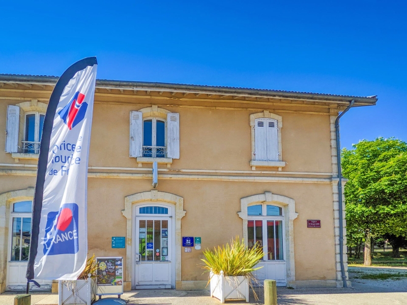 L’office de tourisme de Créon (ancienne gare)