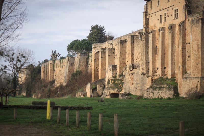 Les remparts de Saint-Macaire