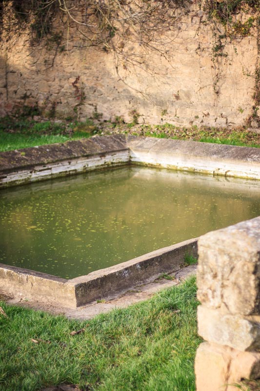 La fontaine et lavoir de la Barette