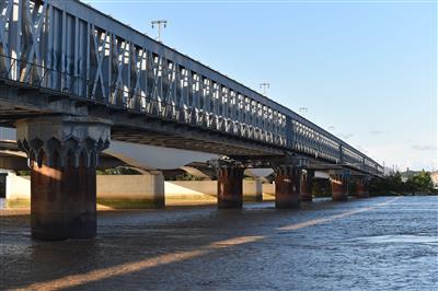 Passerelle SNCF Eiffel (4)