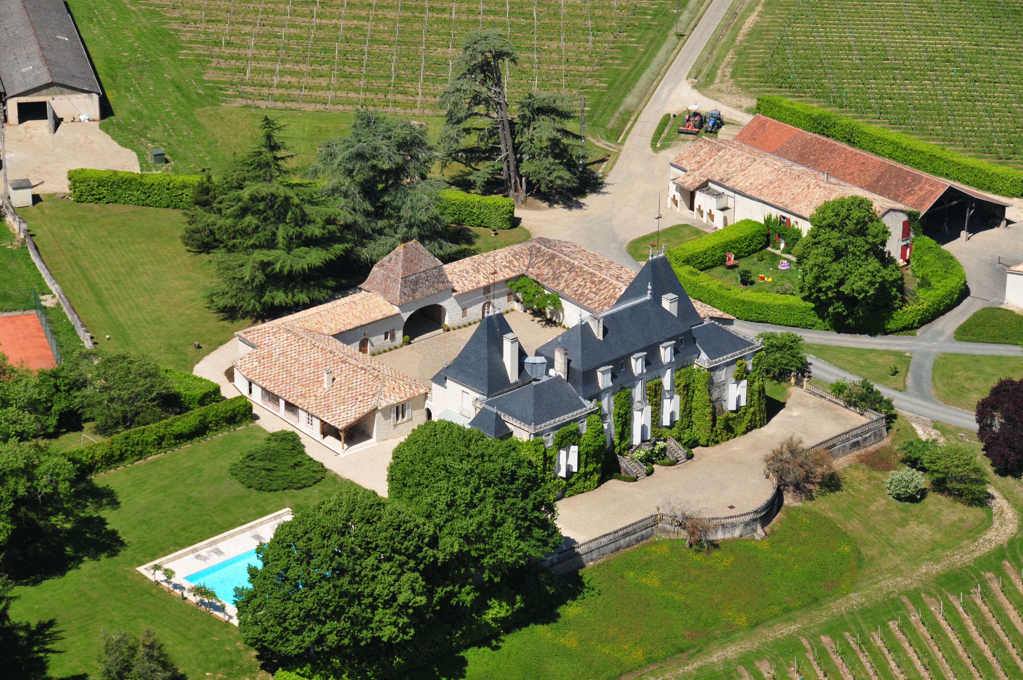 SAS CHATEAU DE PARENCHERE - Photo n°2