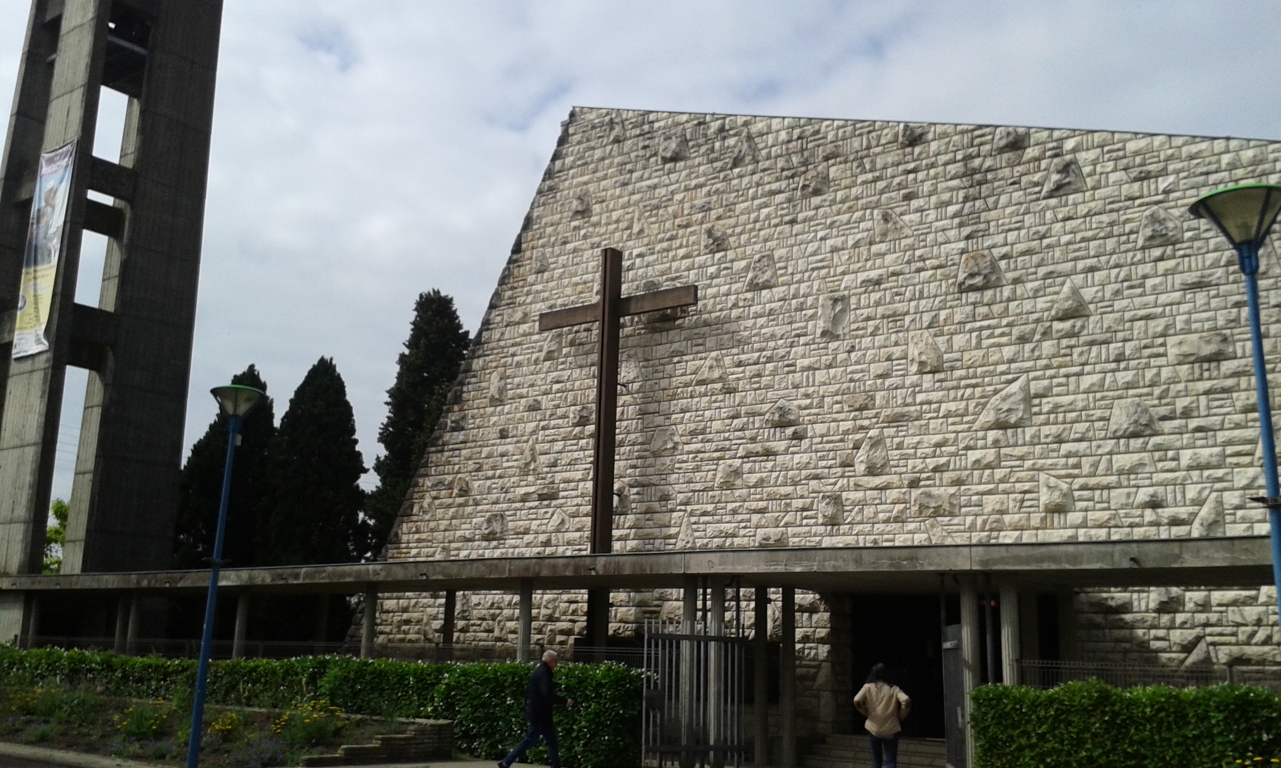 Eglise Sainte-Jehanne de France