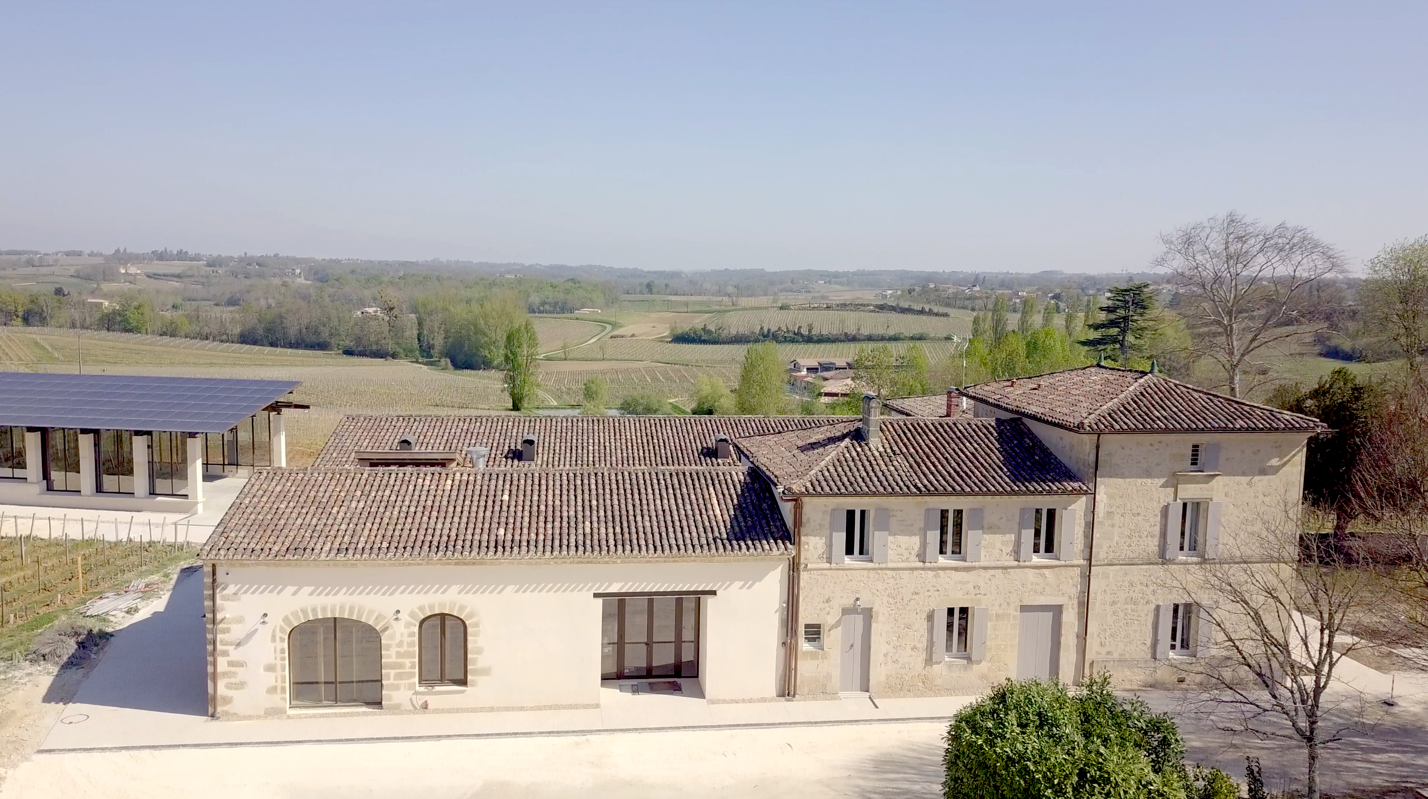 Valandraud_2021_drone_vue_arrière_chateau_2