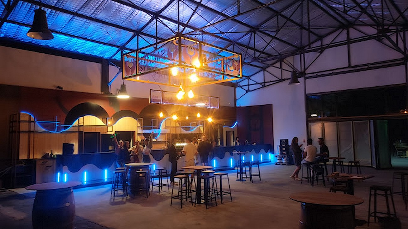 Bar à vins et à bières Le Hangar 2.0