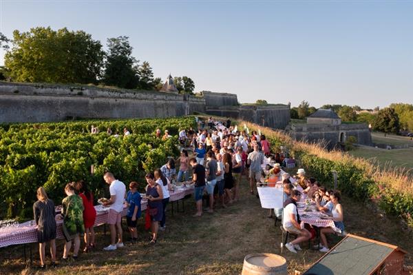 Exceptional: a dinner in the vineyards of the citadel of Blaye!