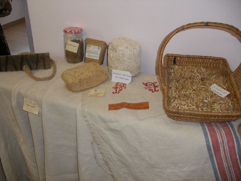 Musée des fibres et textiles et vie de la fermière